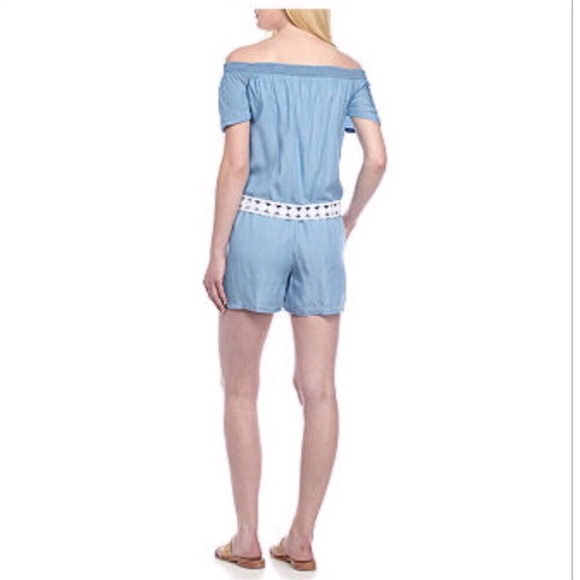 Crown & Ivy Chambray Romper Shorts Off Shoulder - Picture 2 of 8